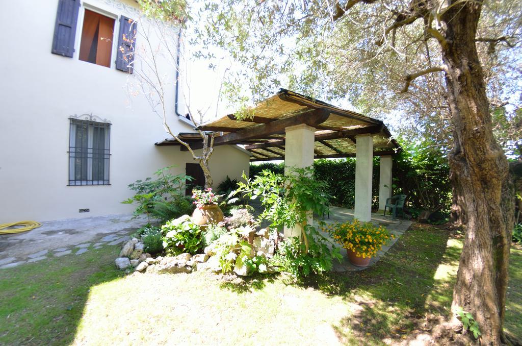 Casa Romana Viareggio Exterior photo
